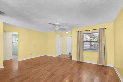 542 NW La Brea Avenue, Port Saint Lucie, FL 34983 - Photo 8