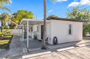 1031 N E St, Lake Worth Beach, FL 33460 - Photo 16