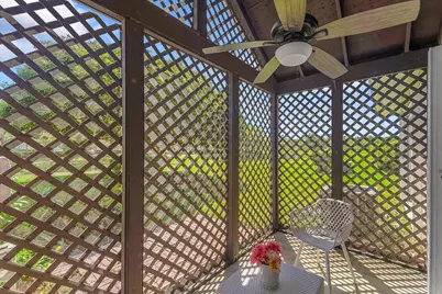 100 E Hemingway Circle, Margate, FL 33063 - Photo 6