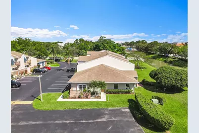 100 E Hemingway Circle, Margate, FL 33063 - Photo 20