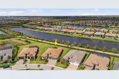 11711 SW Coronado Springs Drive, Port Saint Lucie, FL 34987 - Photo 46