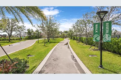 11711 SW Coronado Springs Drive, Port Saint Lucie, FL 34987 - Photo 64