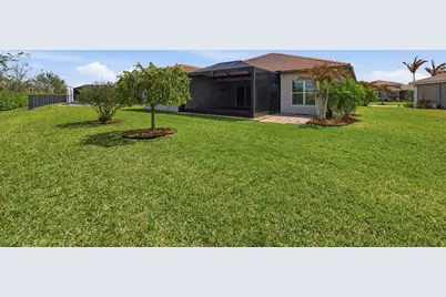 11711 SW Coronado Springs Drive, Port Saint Lucie, FL 34987 - Photo 44