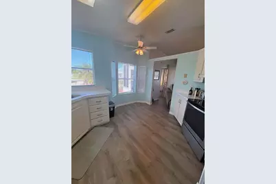 8532 Viburnum Court, Port Saint Lucie, FL 34952 - Photo 6