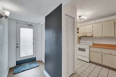 9470 Poinciana Place #308, Davie, FL 33324 - Photo 6