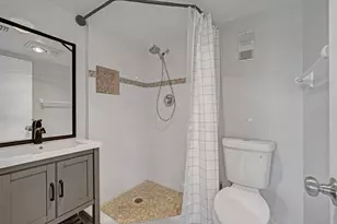 9470 Poinciana Pl, Davie, FL 33324 - Photo 32