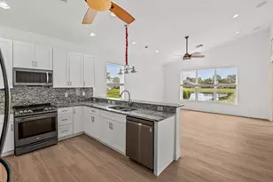 7558 Tarpon Cove Cir, Greenacres, FL 33467 - Photo 22