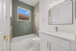 7558 Tarpon Cove Cir, Greenacres, FL 33467 - Photo 2