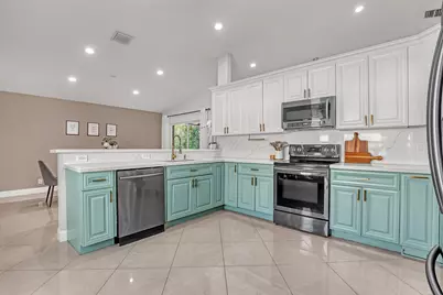 5770 Aspen Ridge Circle, Delray Beach, FL 33484 - Photo 2