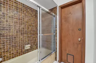 68 W Arch Dr, Lake Worth, FL 33467 - Photo 12