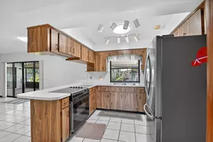 68 W Arch Dr, Lake Worth, FL 33467 - Photo 24