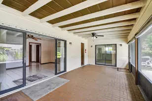 68 W Arch Dr, Lake Worth, FL 33467 - Photo 8