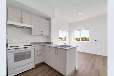 2130 NW 37th Street #B2, Miami, FL 33142 - Photo 4