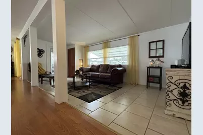 8661 SW 18th Place, Davie, FL 33324 - Photo 8