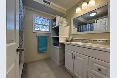 8661 SW 18th Place, Davie, FL 33324 - Photo 12