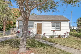 731 50th St, West Palm Beach, FL 33407 - Photo 1