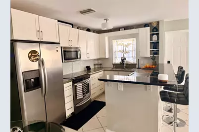 10088 Boynton Place Circle, Boynton Beach, FL 33437 - Photo 8