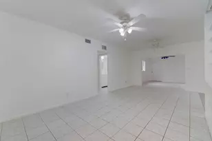 904 SE 16th St, Stuart, FL 34994 - Photo 6
