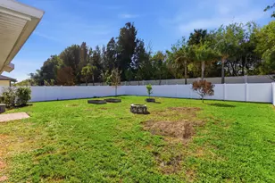 888 Bent Creek Dr, Fort Pierce, FL 34947 - Photo 30