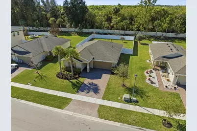 888 Bent Creek Drive, Fort Pierce, FL 34947 - Photo 34