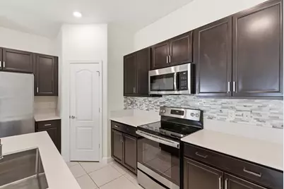 888 Bent Creek Drive, Fort Pierce, FL 34947 - Photo 12