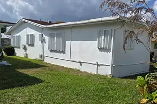 4504 NW 43rd Terrace, Tamarac, FL 33319 - Photo 4