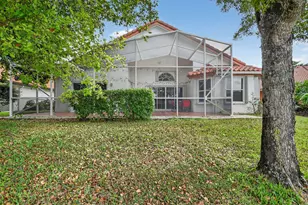 2453 Stonegate Dr, Wellington, FL 33414 - Photo 32