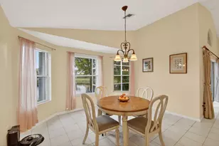 2453 Stonegate Dr, Wellington, FL 33414 - Photo 12