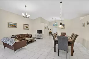 2453 Stonegate Dr, Wellington, FL 33414 - Photo 22