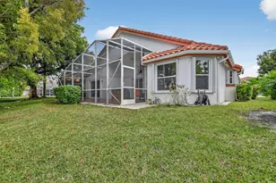 2453 Stonegate Dr, Wellington, FL 33414 - Photo 38