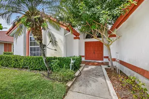 2453 Stonegate Dr, Wellington, FL 33414 - Photo 4