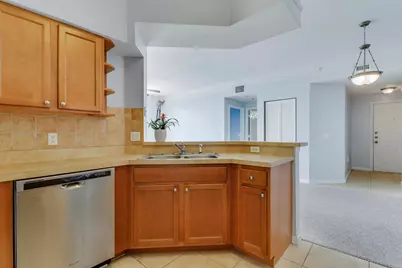 4302 Myrtlewood Circle E, Palm Beach Gardens, FL 33418 - Photo 10