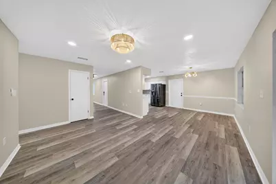 1905 Colonial Road, Fort Pierce, FL 34950 - Photo 6