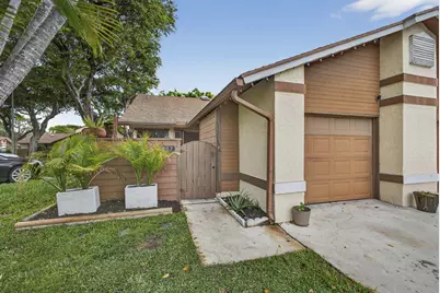 3807 Collinwood Lane, West Palm Beach, FL 33406 - Photo 2