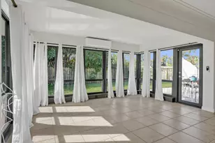 2674 NE 8th Ct, Pompano Beach, FL 33062 - Photo 18