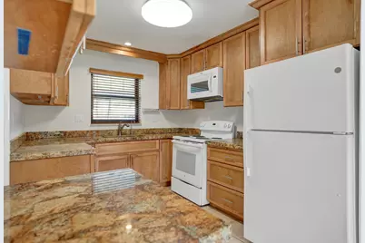 2674 NE 8th Court, Pompano Beach, FL 33062 - Photo 14