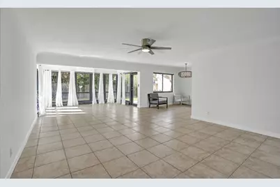 2674 NE 8th Court, Pompano Beach, FL 33062 - Photo 20