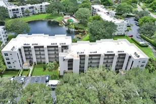 9480 Poinciana Pl, Davie, FL 33324 - Photo 1