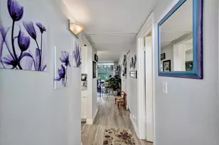 9480 Poinciana Pl, Davie, FL 33324 - Photo 4