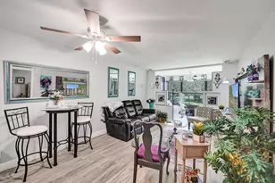 9480 Poinciana Pl, Davie, FL 33324 - Photo 16