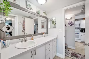 9480 Poinciana Pl, Davie, FL 33324 - Photo 30