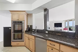 6051 N Ocean Dr, Hollywood, FL 33019 - Photo 22