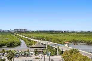 6051 N Ocean Dr, Hollywood, FL 33019 - Photo 26