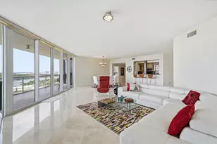 6051 N Ocean Dr, Hollywood, FL 33019 - Photo 12