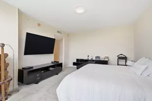 6051 N Ocean Dr, Hollywood, FL 33019 - Photo 36