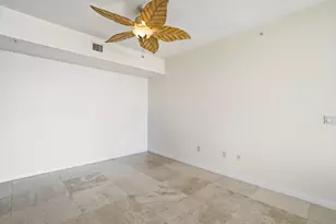 6051 N Ocean Dr, Hollywood, FL 33019 - Photo 16