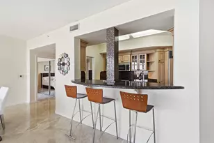 6051 N Ocean Dr, Hollywood, FL 33019 - Photo 14