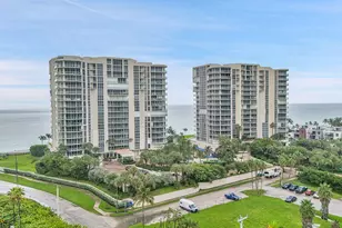 6051 N Ocean Dr, Hollywood, FL 33019 - Photo 2