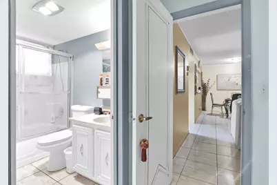 711 Lori Drive, Palm Springs, FL 33461 - Photo 10