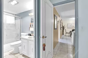 711 Lori Dr, Palm Springs, FL 33461 - Photo 10